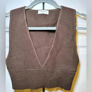 Aritzia Rich Brown Babaton Sculpt Knit Tank Deep V - Size M